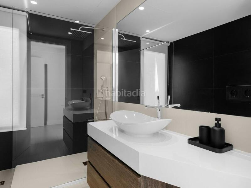 Foto 8ef5b09d-a503-4019-bfe2-3c8398d5feaf. Casa en n/a lujo en Los Naranjos Marbella
