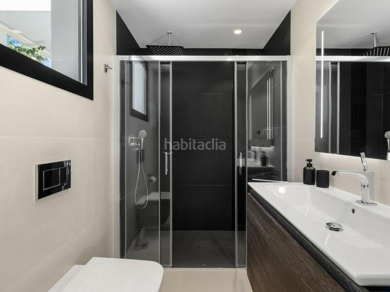 Foto bee10edc-0c55-4b19-962b-7db180b1e879. Casa en n/a lujo en Los Naranjos Marbella