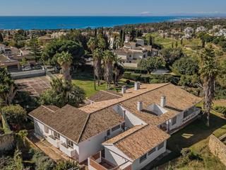 Casa a N/a. Villa en centro de marbella