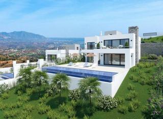 Casa a N/a. Villa en venta en la mairena, marbella