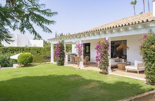 Casa a El Paraíso. Increíble villa de 4 dormitorios recientemente renovado en el pa