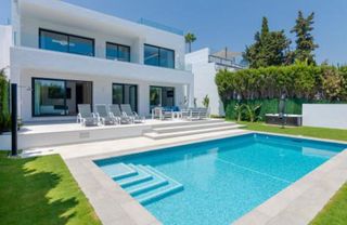 Miete Haus in Guadalmina Alta. Apartir del 1 de septiembre