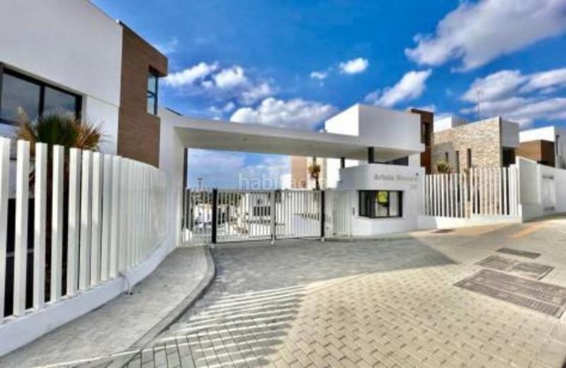 Foto 2be75427-2f18-4bb0-acc0-16c87f3887c1. Planta baixa amb aparcament piscina a Cabopino - Artola Marbella