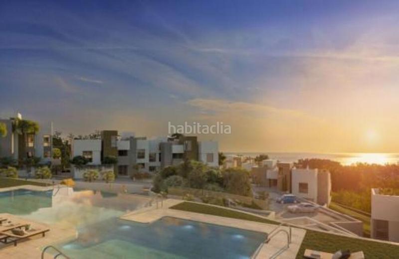 Foto f5d36d09-30f9-46dc-8672-cffd04a7cec1. Planta baixa amb aparcament piscina a Cabopino - Artola Marbella