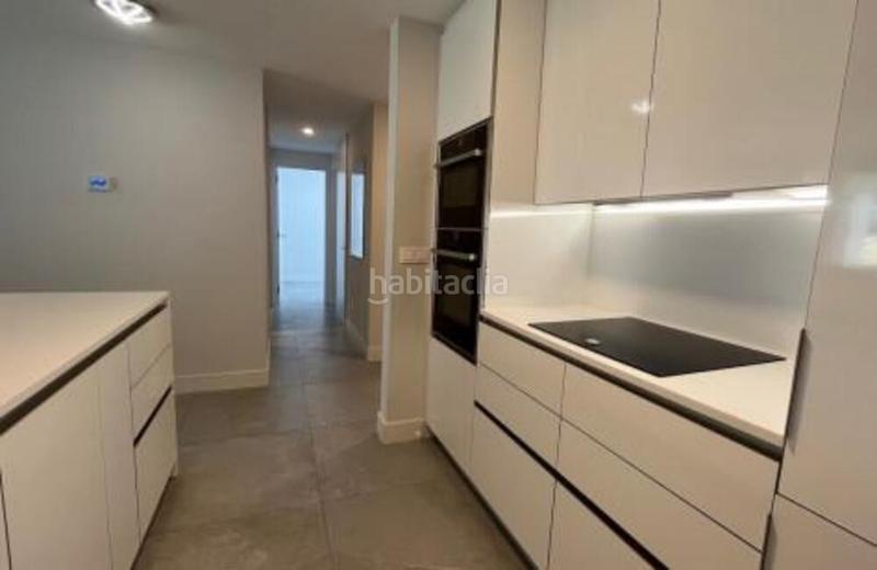 Foto fe0468a5-7c54-4faa-b4ae-a8e77856730b. Planta baixa amb aparcament piscina a Cabopino - Artola Marbella