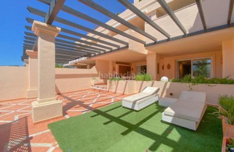 Foto 06556415-a3fe-4fb0-aa71-5e40041523f5. Apartament amb aparcament piscina a Los Naranjos Marbella