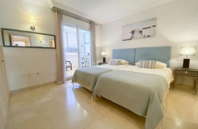 Foto 1b12b07f-88a8-4552-b13f-78f305ff09cc. Apartament amb aparcament piscina a Los Naranjos Marbella