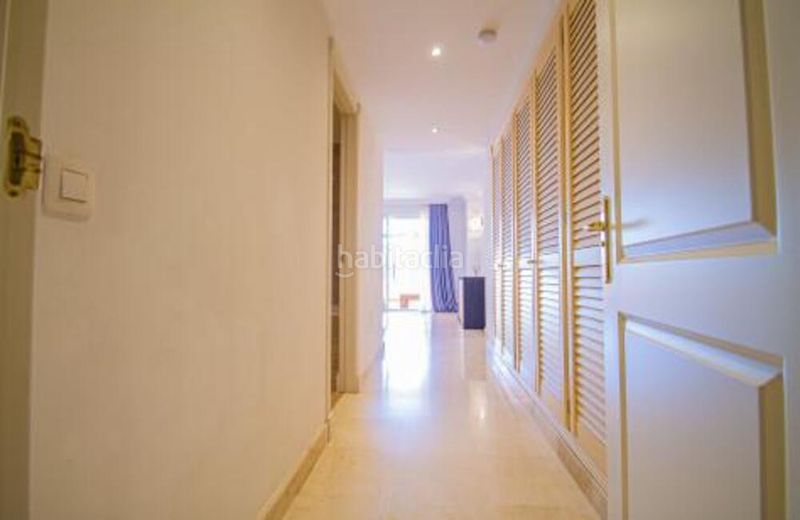 Foto 370470e2-9fb8-4c72-9102-498d12f9dc16. Apartament amb aparcament piscina a Los Naranjos Marbella