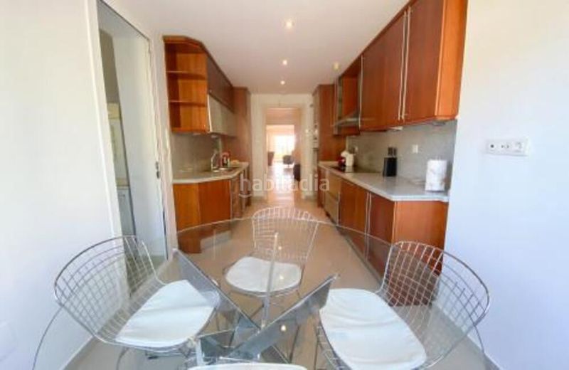 Foto 3c3021cc-f96c-4a25-a792-6fc5c7ffa5f5. Apartament amb aparcament piscina a Los Naranjos Marbella
