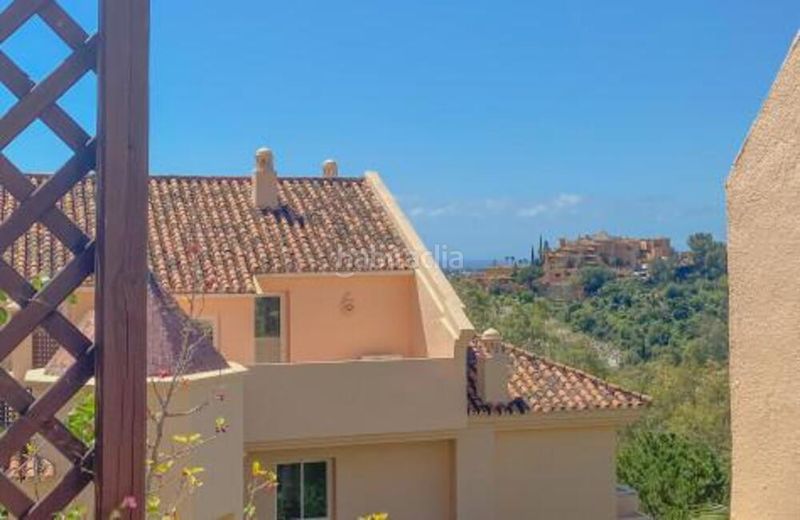Foto 96646a52-f42d-4a12-ac60-ebca04ebdf7f. Apartament amb aparcament piscina a Los Naranjos Marbella