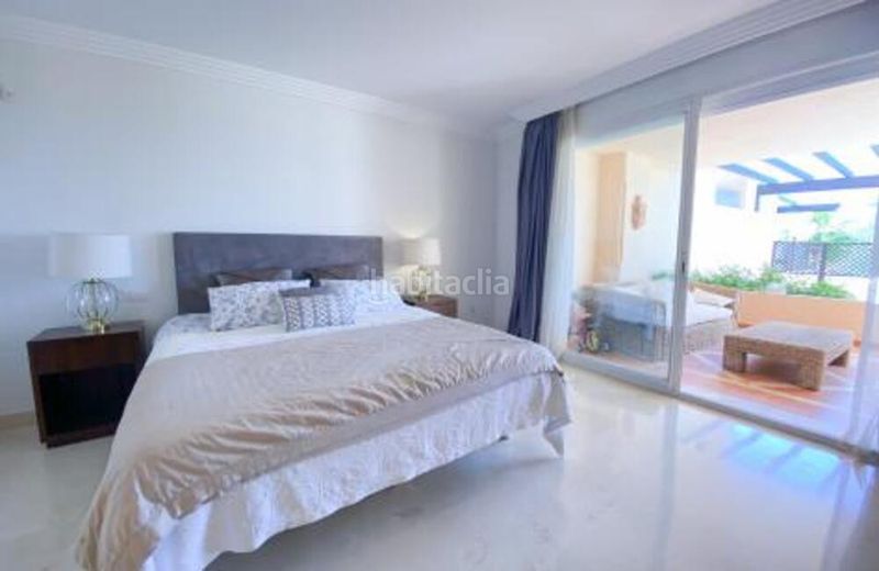 Foto aec9668f-2f30-4d09-aef1-f6031dad0d8c. Apartament amb aparcament piscina a Los Naranjos Marbella