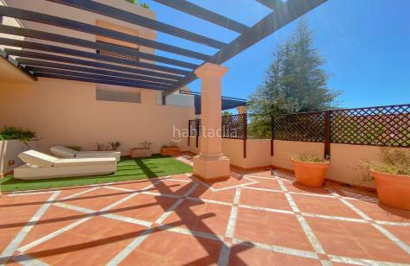 Foto d2a7b450-3ff1-41fd-9c4c-8040e98ab0eb. Apartament amb aparcament piscina a Los Naranjos Marbella
