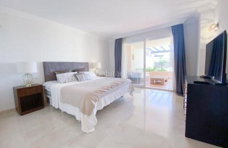 Foto f4b9476f-4494-468f-b89a-7dd89a97762a. Apartament amb aparcament piscina a Los Naranjos Marbella