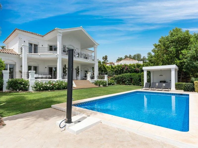 Foto a1b43228-99e4-42e9-9b06-ea1c5efe0650. Casa amb aparcament piscina a Los Naranjos Marbella