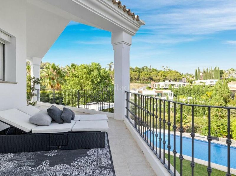 Foto a6af0098-f7cb-4d51-838c-1c03b7c312b4. Casa amb aparcament piscina a Los Naranjos Marbella