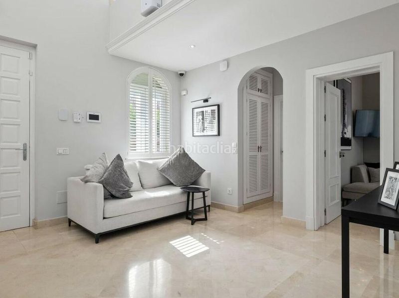 Foto dd4def81-11e4-4822-bbc0-693547c0110e. Casa amb aparcament piscina a Los Naranjos Marbella
