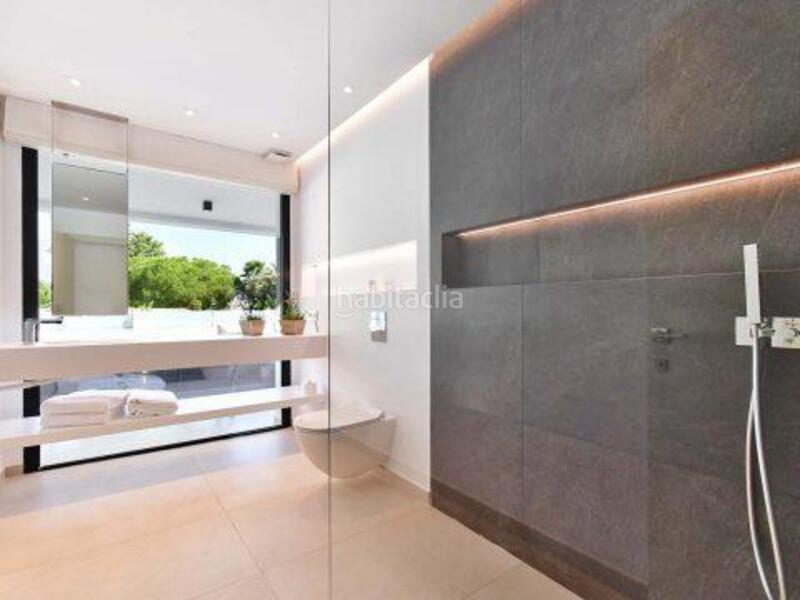 Foto 993f5d15-0029-4149-a16a-736d2897f39a. Alquiler casa en calle alhambra 1 lujo en Las Brisas Marbella