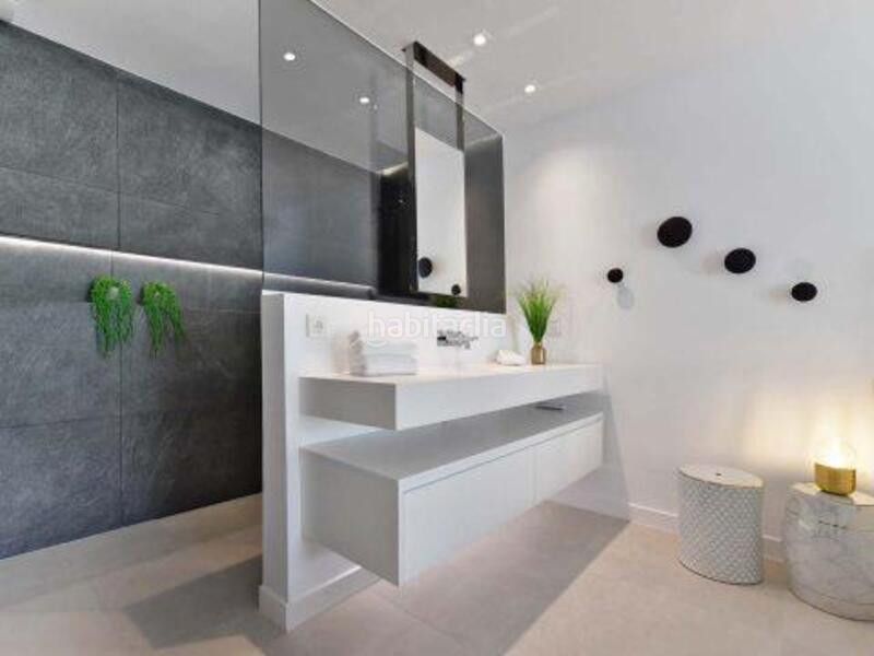 Foto 7033f5a4-3921-4666-b926-9e3c1a2f1720. Location maison avec parking piscine dans Las Brisas Marbella