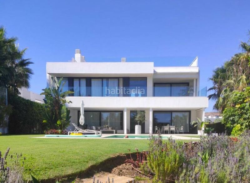 Foto 21bbe862-d67a-4916-8ab9-fb8c132376cd. Casa amb aparcament piscina a Cancelada Estepona