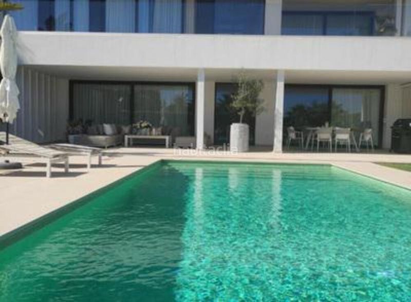 Foto a4c8ea01-6021-4eac-976e-05b5a43142a8. Casa amb aparcament piscina a Cancelada Estepona
