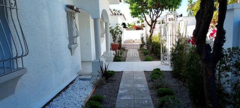 Foto b548ec86-cd5d-4e99-a80d-d13b5f819f79. Casa villa Guadalmina Alta en Guadalmina Alta Marbella