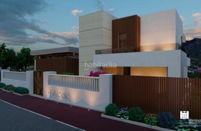 Foto 1f1479a9-2a17-490e-be12-651eb336075e. Casa amb aparcament piscina a Las Brisas Marbella