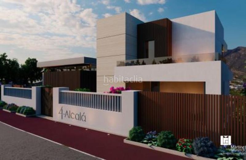 Foto 483da269-b238-4eb0-8bd7-b022e69d70d8. Casa amb aparcament piscina a Las Brisas Marbella