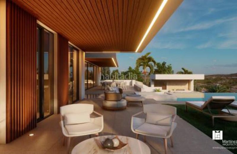 Foto 4f4f3d84-dd8b-4665-9d3b-9f4ad378466c. Casa amb aparcament piscina a Las Brisas Marbella