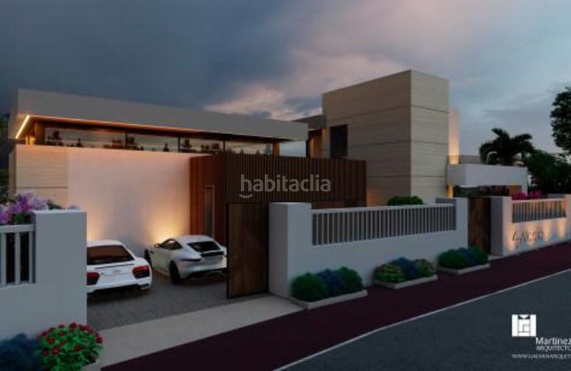Foto 54ddffc9-5658-47dd-84b6-c78952b5c94e. Casa amb aparcament piscina a Las Brisas Marbella