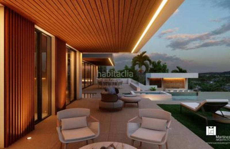 Foto 749c4846-e85a-450a-acf3-a92db34e7699. Casa amb aparcament piscina a Las Brisas Marbella