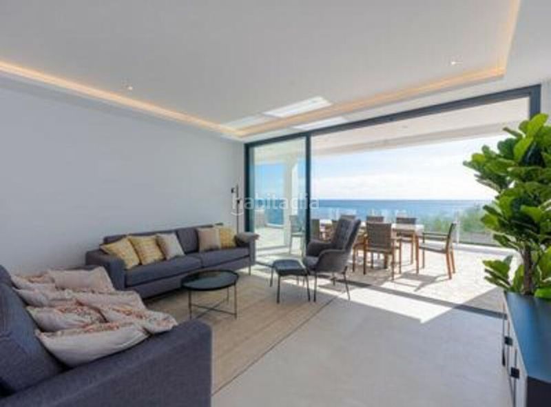Foto eaa33b33-f20b-4a7d-b5b5-87a3d4e7568b. Casa amb aparcament piscina a la cala Mijas Mijas