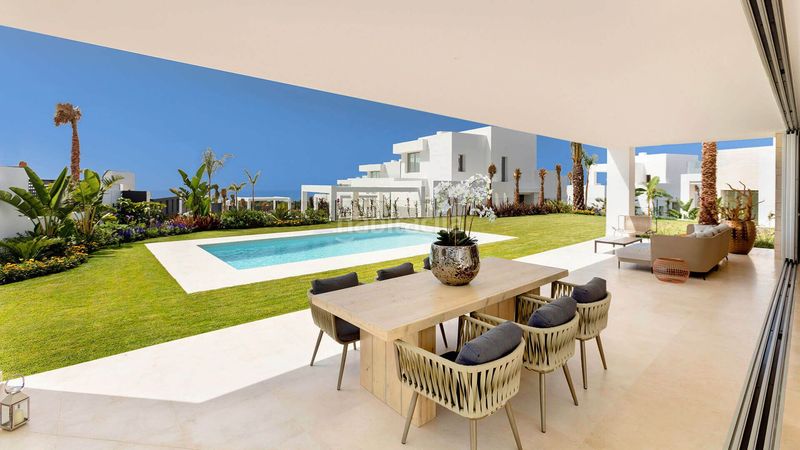 Foto 003354f2-5e01-4cbe-8892-7fc86da0bbd5. Casa amb aparcament piscina a Río Real Marbella