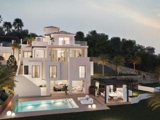 Casa aparellada a Calle sirio 81. Villa lugalle, una villa de diseño moderno con toque andaluz