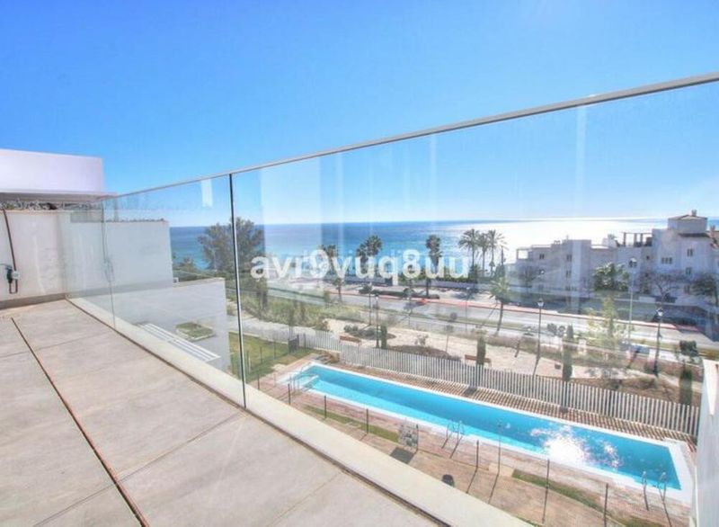 Foto db1d4416-ff08-49e7-a470-38267296bd69. Ático en Solymar Benalmádena
