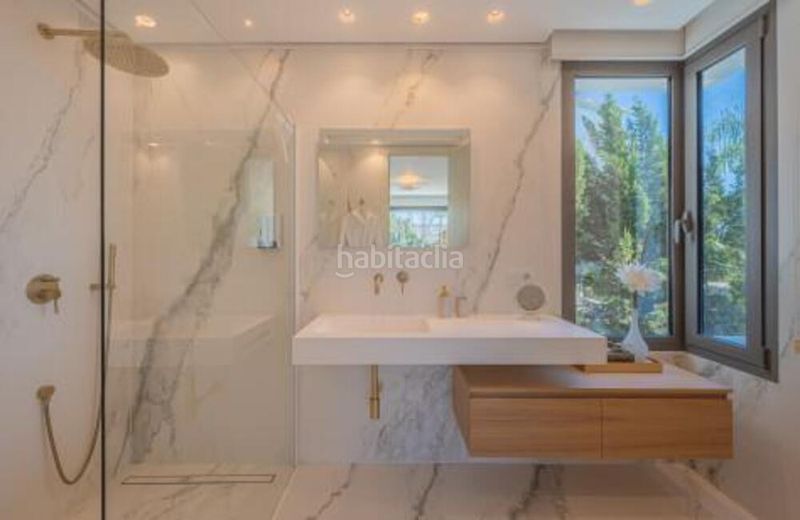 Foto 1381f0ae-7947-4e1c-89ab-a7628367ed53. Casa amb aparcament piscina a Sierra Blanca Marbella