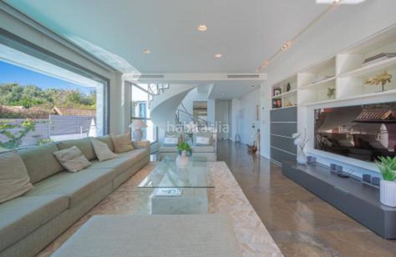 Foto e5415ba7-605d-4f13-a46d-bad59a11a429. Casa amb aparcament piscina a Sierra Blanca Marbella