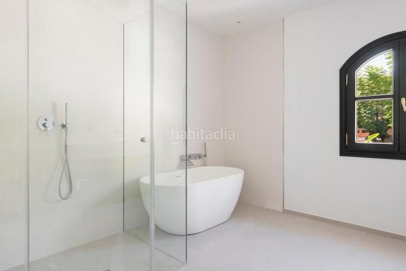 Foto 392f401c-5565-4870-8608-b7aeafacc444. Casa en n/a lujosa villa , málaga en Paraiso - Barronal Estepona