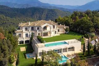 Casa a Via la alborada 27g. Impresionante mansión de lujo en la zagaleta