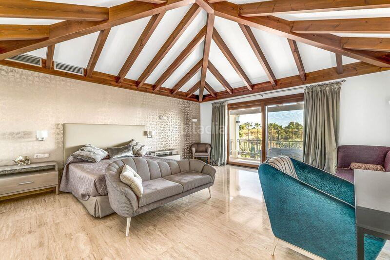 Foto 11f5c8c2-ea51-43c9-86a6-0f7971e57b79. Casa villa El Paraíso en El Paraíso Benahavís