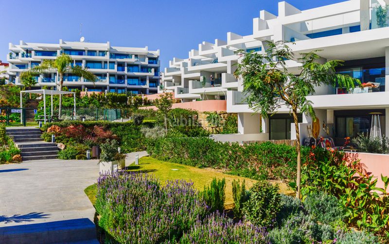Foto cd64b22b-9ff3-4e72-be0d-9b3254cf20de. Apartament amb aparcament piscina a Alcorrín Manilva