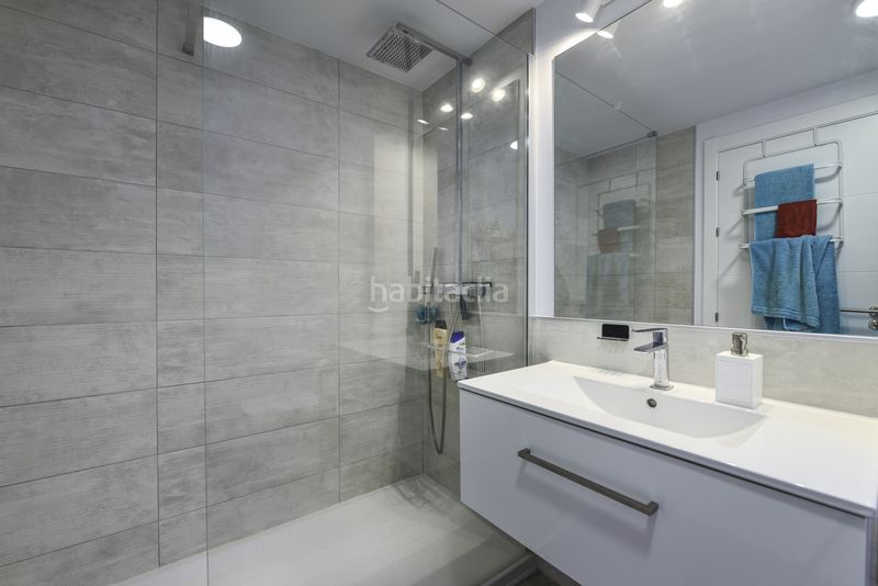 Foto f96ce3f0-14e7-4f53-8305-8b6e6d6bb3c4. Apartament amb aparcament piscina a Alcorrín Manilva