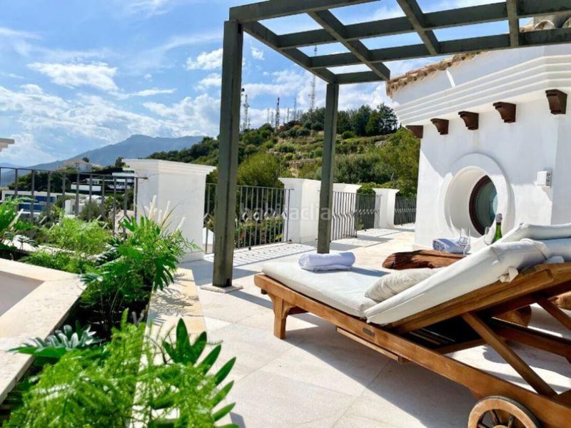 Foto 7a8c0a19-6657-4e02-ba4e-d30178f4f093. Casa amb aparcament piscina a Alto de los Monteros Marbella