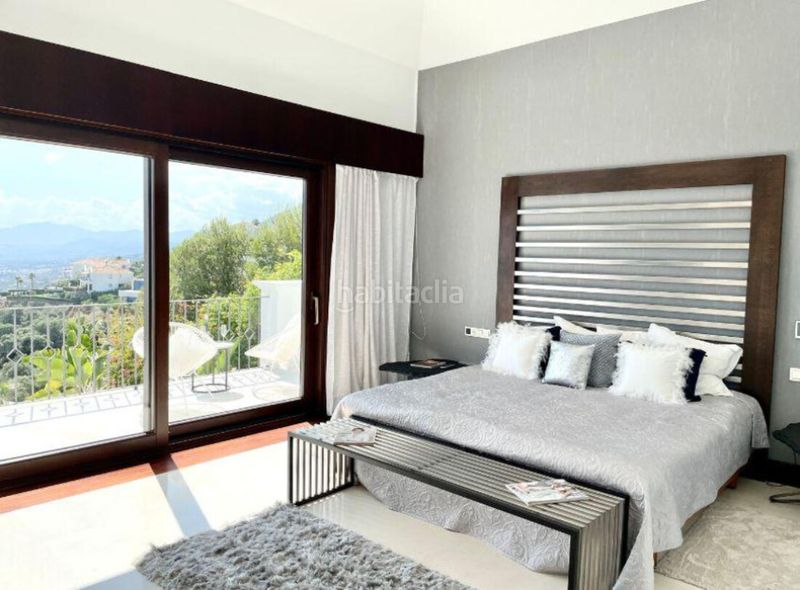 Foto 88b6c13a-d702-4ae6-80e9-afff6d2f3990. Casa amb aparcament piscina a Alto de los Monteros Marbella