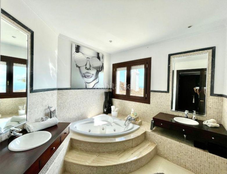 Foto a0c4834b-01e6-4aac-a22c-efe80350e299. Casa amb aparcament piscina a Alto de los Monteros Marbella