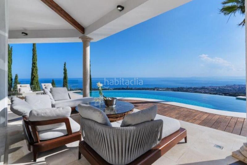 Foto f73f3b18-5ef6-408d-ac9e-f64244be6177. Casa amb aparcament piscina a Alto de los Monteros Marbella