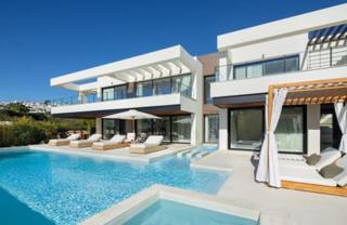 Casa a Urbanizacion n andalucia 2g 34. Lujosa villa en la cerquilla, nueva andalucia, marbella, malaga