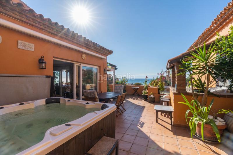 Foto b27f8ad3-6ee4-46e2-a8b0-d506675edfaa. Attico in n/a in El Castillo Manilva