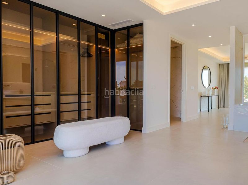 Foto 0be5104f-5230-4e74-af68-c5acd7bbb869. Tríplex amb aparcament piscina a lomas de Marbella club Marbella