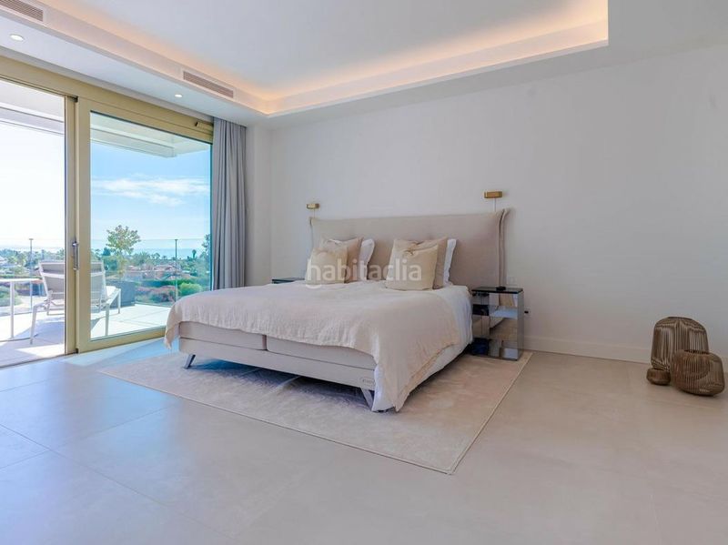 Foto 0f98f587-3e90-4a39-883d-3678e90e0e2d. Tríplex amb aparcament piscina a lomas de Marbella club Marbella