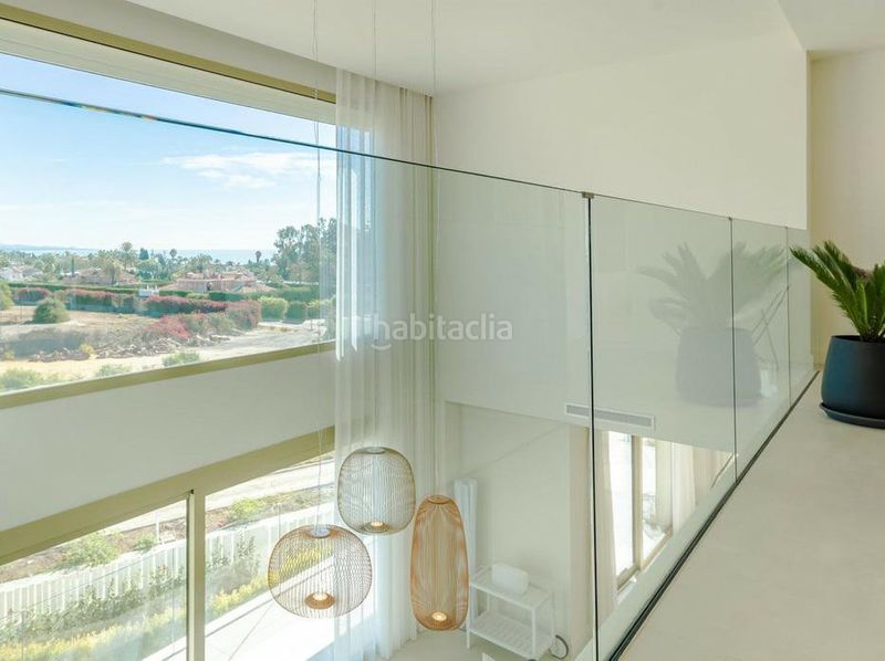 Foto 60e203f9-bce3-4468-8efb-d1c6027ebbc0. Tríplex amb aparcament piscina a lomas de Marbella club Marbella
